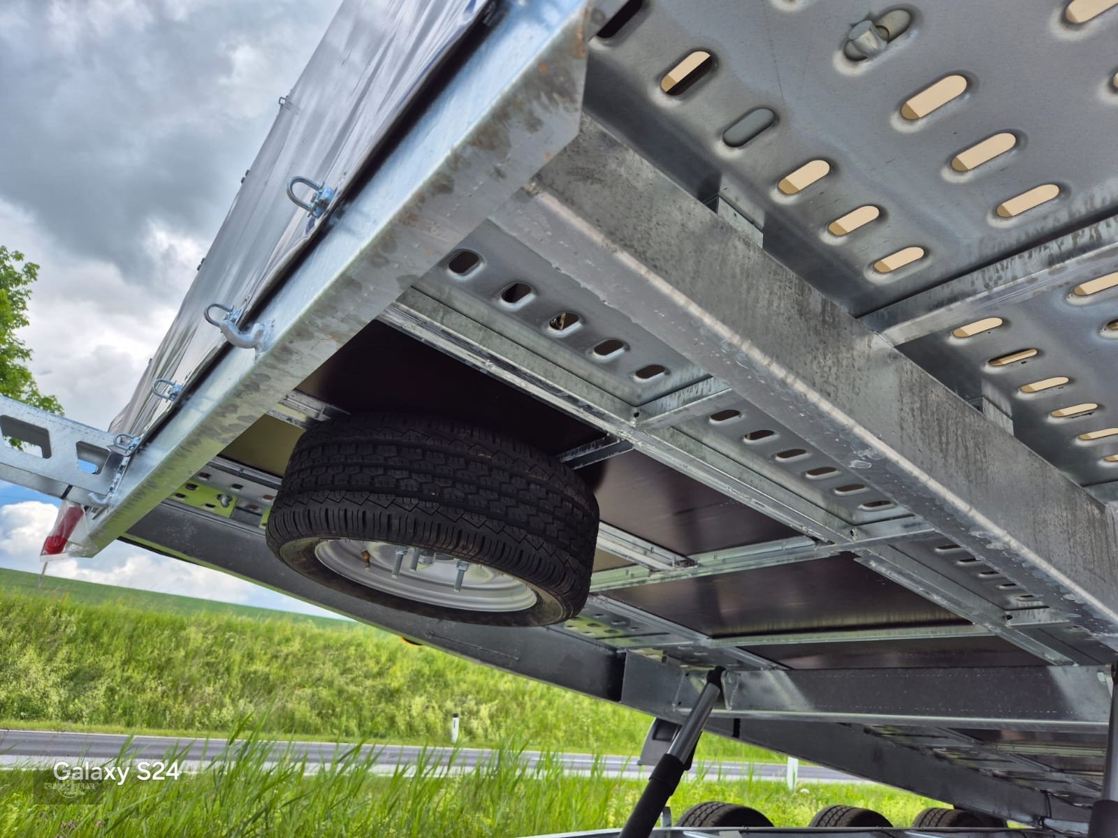 PKW-Anhänger a típus Blyss 3500 Pro kippbar Fahrzeug Transporter Tridem, Neumaschine ekkor: Rankweil (Kép 9)