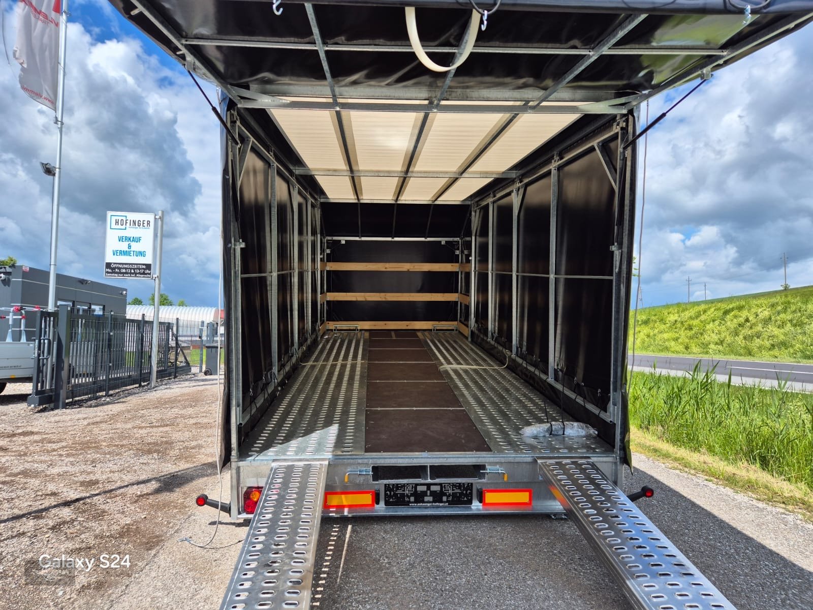 PKW-Anhänger a típus Blyss 3500 Pro kippbar Fahrzeug Transporter Tridem, Neumaschine ekkor: Rankweil (Kép 16)