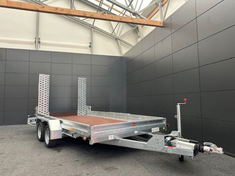 PKW-Anhänger des Typs Böckmann Baumaschinentransporter BT-ST 4019/35AS 3,5to, Neumaschine in Tamsweg (Bild 1)