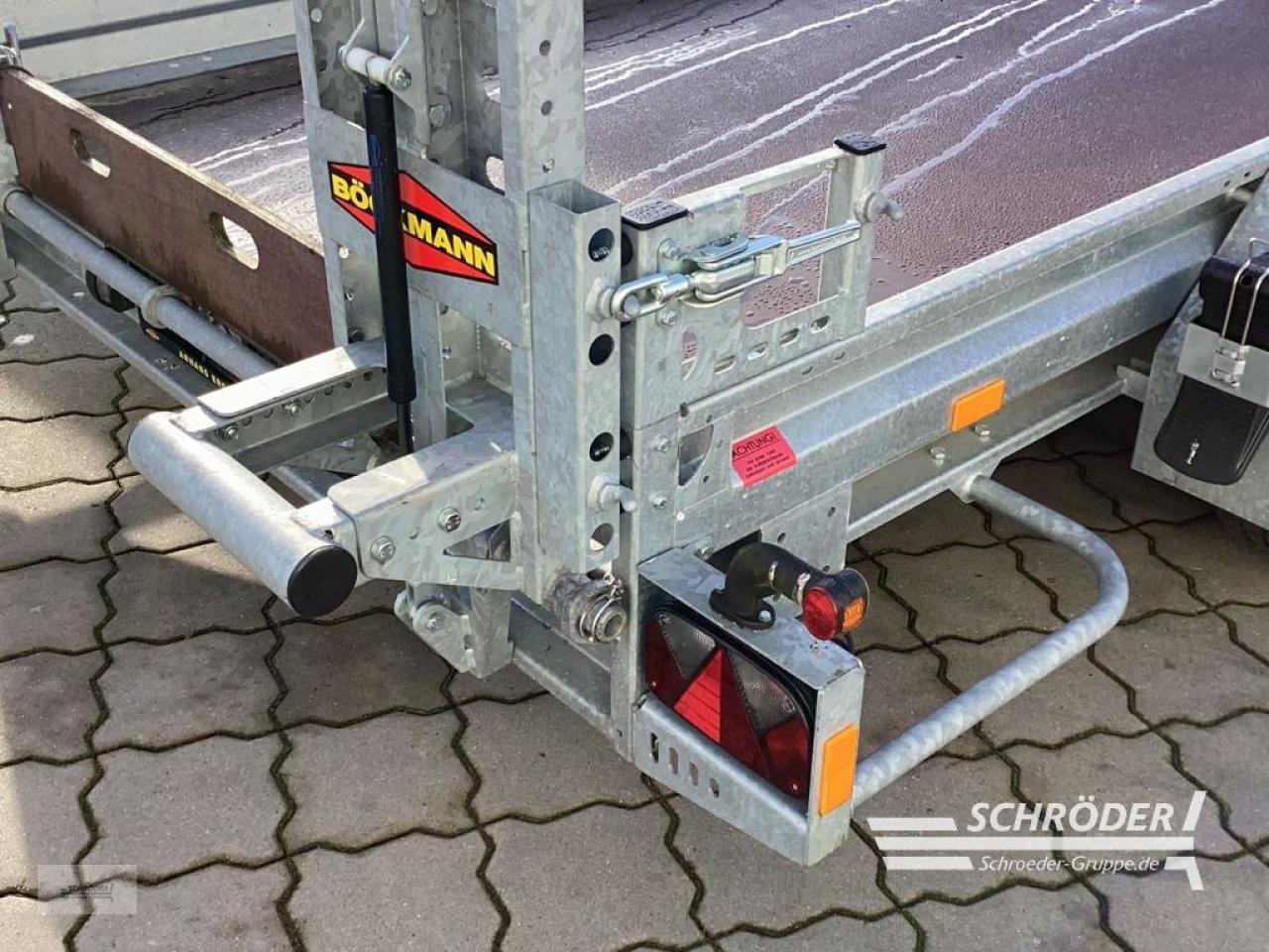 PKW-Anhänger des Typs Böckmann BT-ST 3518/30 AS, Neumaschine in Hemmoor (Bild 7)