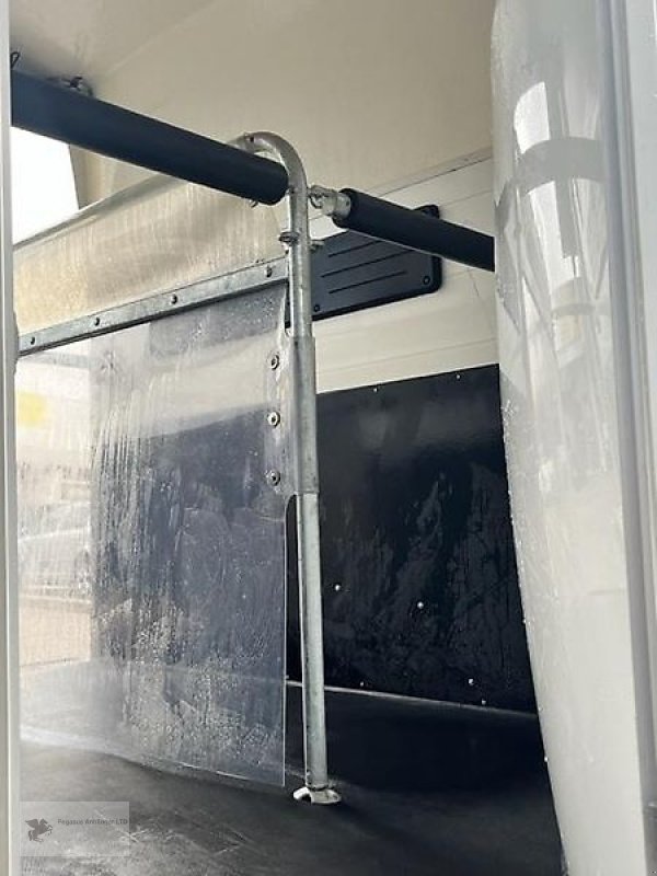 PKW-Anhänger typu Böckmann Champion 2,4t 2-Pferdeanhänger 100 KMH Viehtransporter, Gebrauchtmaschine v Gevelsberg (Obrázek 11)