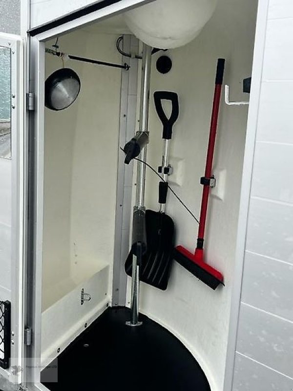 PKW-Anhänger typu Böckmann Champion 2,4t 2-Pferdeanhänger 100 KMH Viehtransporter, Gebrauchtmaschine v Gevelsberg (Obrázek 5)