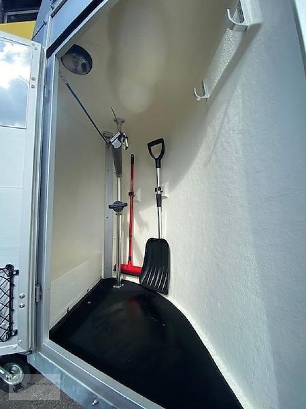 PKW-Anhänger типа Böckmann Champion 2,4t 2-Pferdeanhänger 100 KMH Viehtransporter, Gebrauchtmaschine в Gevelsberg (Фотография 8)