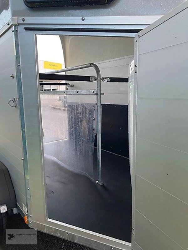 PKW-Anhänger tipa Böckmann Champion Esprit 2-Pferdeanhänger 2,4t Alu 100km 1.Hd TOP, Gebrauchtmaschine u Gevelsberg (Slika 8)