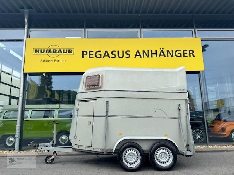 PKW-Anhänger des Typs Böckmann Classic 2-Pferdeanhänger Vollpoly Sattelkammer 2t., Gebrauchtmaschine in Gevelsberg (Bild 1)