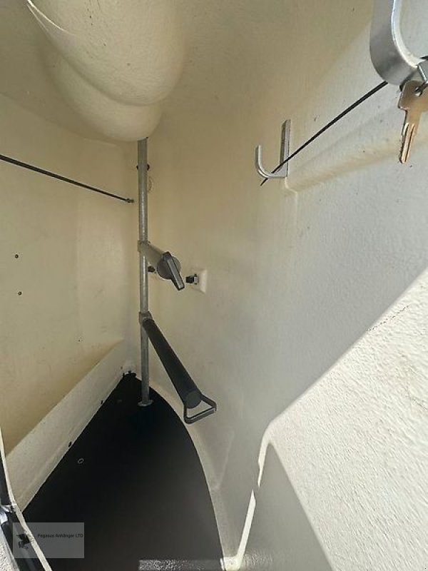 PKW-Anhänger typu Böckmann Comfort 2 Pferdeanhänger 1. Hand Aluboden, Gebrauchtmaschine v Gevelsberg (Obrázek 7)