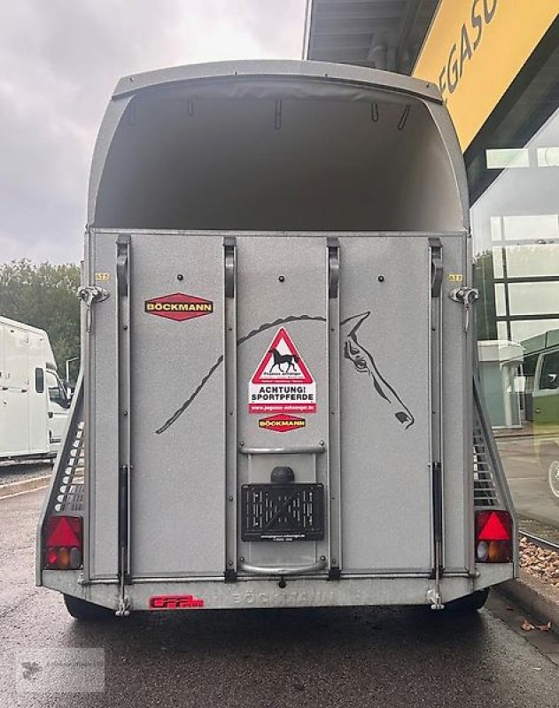 PKW-Anhänger van het type Böckmann Comfort 2 Pferdeanhänger 2,4tCFFplus Aluboden SK, Gebrauchtmaschine in Gevelsberg (Foto 3)