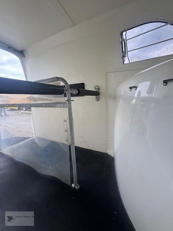 PKW-Anhänger tip Böckmann Comfort 2 Pferdeanhänger Lim. Ed. Vollpoly 1.Hd. 2,4t., Gebrauchtmaschine in Gevelsberg (Poză 6)