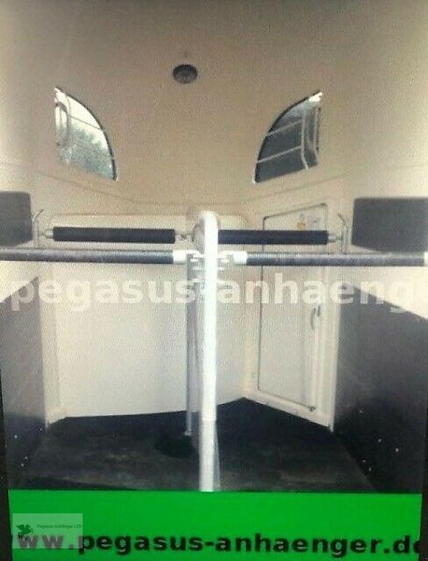 PKW-Anhänger typu Böckmann Comfort 2-Pferdeanhänger Vollpolyester ALUBODEN, Gebrauchtmaschine v Gevelsberg (Obrázek 6)