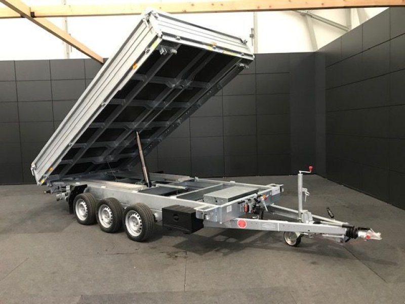 PKW-Anhänger Türe ait Böckmann Dreiseitenkipper 3-Achser DK-ST 4121/35P T, Neumaschine içinde Tamsweg (resim 1)