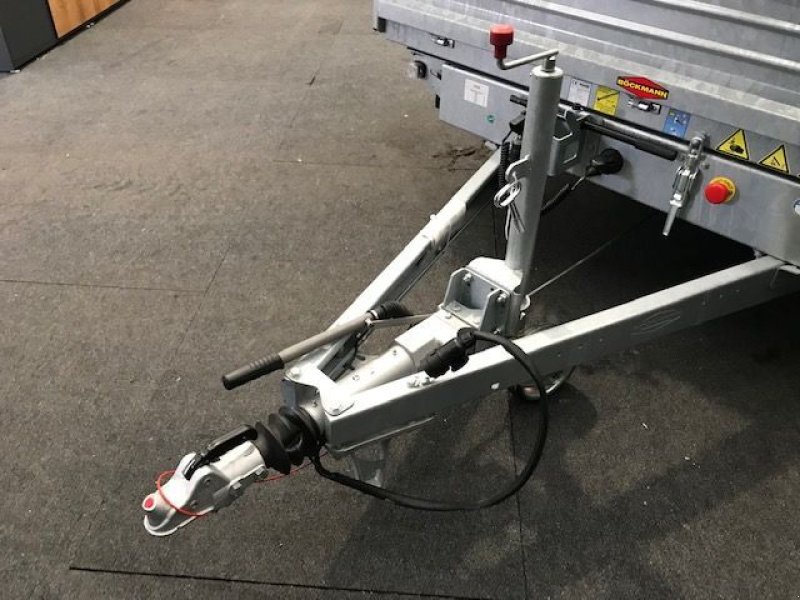 PKW-Anhänger Türe ait Böckmann Dreiseitenkipper 3-Achser DK-ST 4121/35P T, Neumaschine içinde Tamsweg (resim 8)