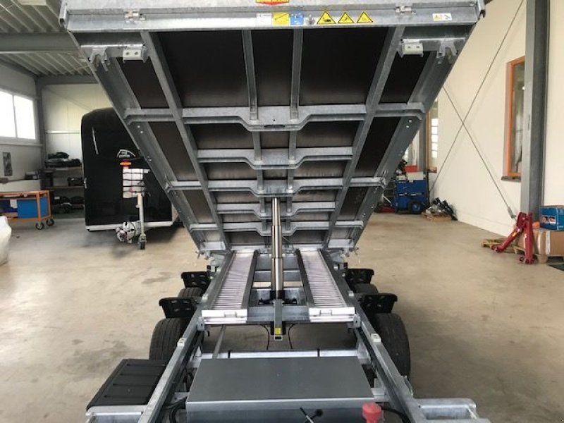 PKW-Anhänger des Typs Böckmann Dreiseitenkipper DK-ST 3718/35P, Neumaschine in Tamsweg (Bild 9)