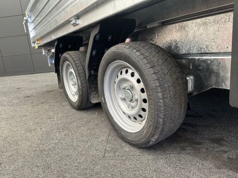 PKW-Anhänger des Typs Böckmann Dreiseitenkipper Stahl DK-ST 3218/35P 3,20x1,80m, Neumaschine in Tamsweg (Bild 12)