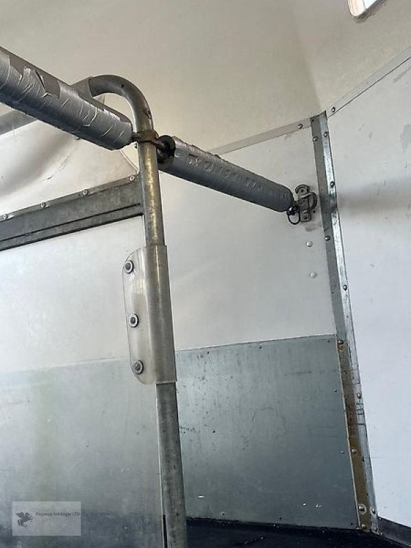 PKW-Anhänger des Typs Böckmann Duo 2 Esprit Pferdeanhänger Pferdetrnsporter Poly 2t., Gebrauchtmaschine in Gevelsberg (Bild 7)