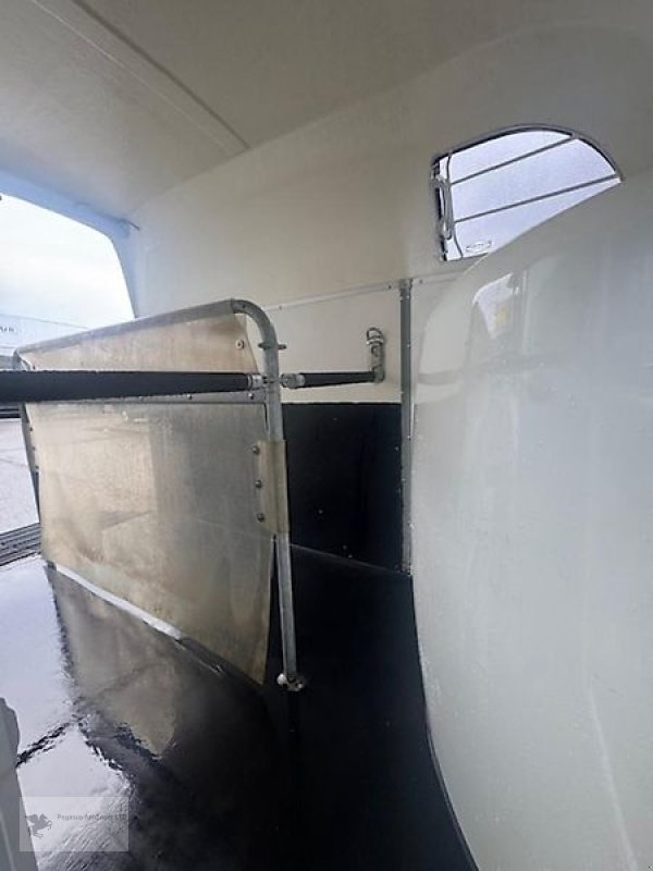 PKW-Anhänger tip Böckmann Duo 2 Pferdeanhänger 2t. MSS-System Sattelkammer, Gebrauchtmaschine in Gevelsberg (Poză 6)