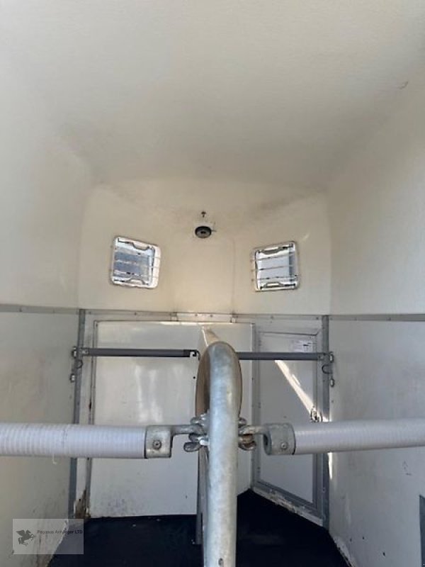 PKW-Anhänger Türe ait Böckmann DUO 2-Pferdeanhänger 2t. Sattelkammer Holz/ Poly, Gebrauchtmaschine içinde Gevelsberg (resim 6)