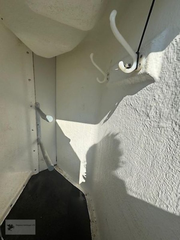 PKW-Anhänger tipa Böckmann DUO 2-Pferdeanhänger 2t. Sattelkammer Holz/ Poly, Gebrauchtmaschine u Gevelsberg (Slika 4)