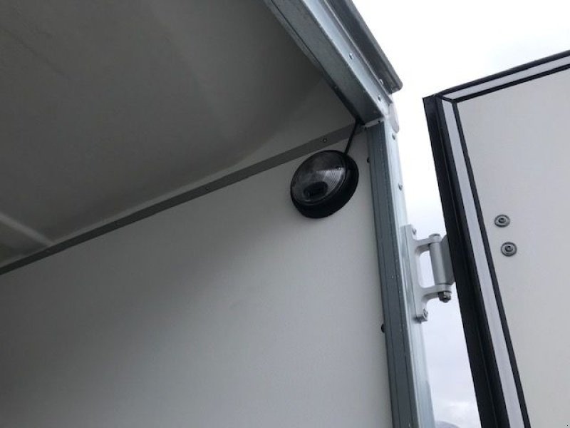 PKW-Anhänger des Typs Böckmann Kofferanhänger KT 4018/27H 4,0x1,80m 2,7to, Neumaschine in Tamsweg (Bild 13)