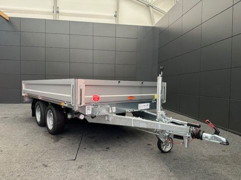 PKW-Anhänger des Typs Böckmann PKW-Anhänger Hochlader HL-AL 3016/27F 2,7to, Neumaschine in Tamsweg (Bild 1)