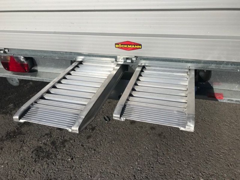 PKW-Anhänger des Typs Böckmann PKW-Anhänger Hochlader HL-AL 6224/35F, Neumaschine in Tamsweg (Bild 17)