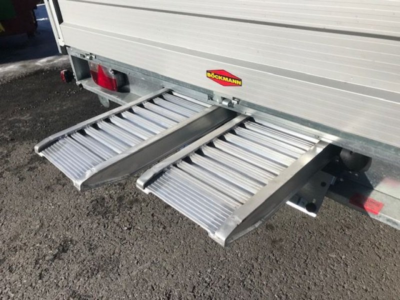 PKW-Anhänger des Typs Böckmann PKW-Anhänger Hochlader HL-AL 6224/35F, Neumaschine in Tamsweg (Bild 16)