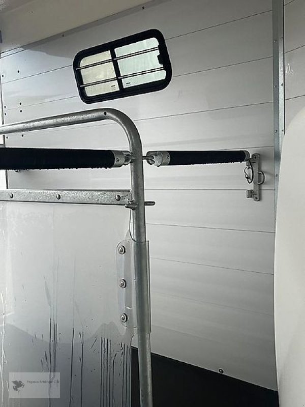 PKW-Anhänger a típus Böckmann Portax Esprit 2 Pferdeanhänger Alu 2,4t SK NEU, Neumaschine ekkor: Gevelsberg (Kép 7)