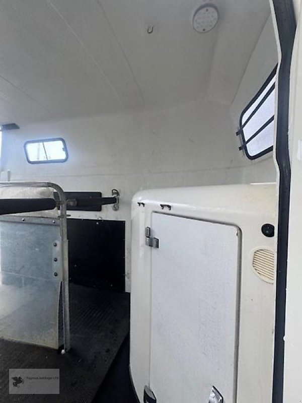 PKW-Anhänger des Typs Böckmann XL 2 Pferdeanhänger WCF Fahrwerk Aluboden Vollpoly 2,4t, Gebrauchtmaschine in Gevelsberg (Bild 6)