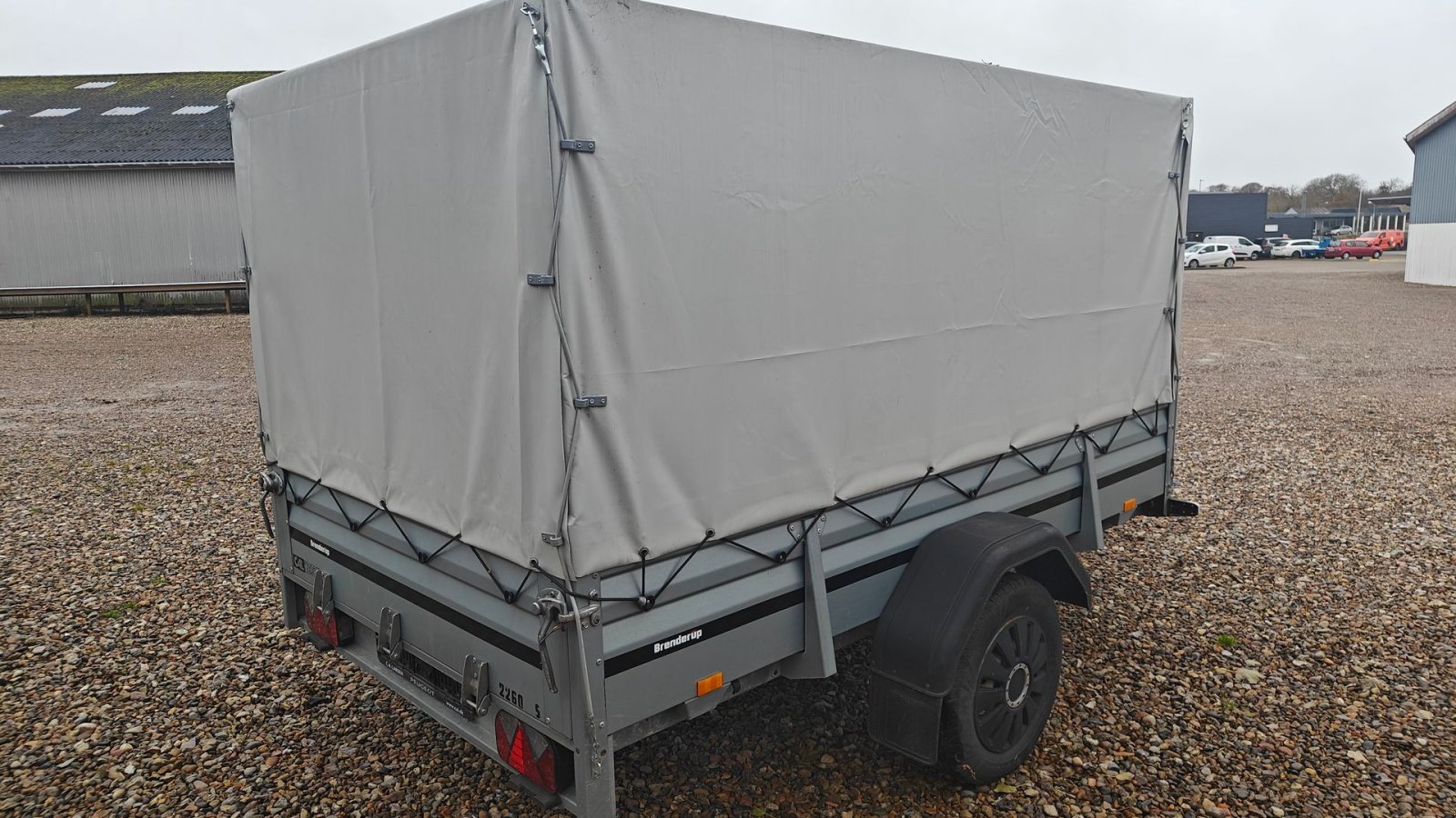 PKW-Anhänger Türe ait Brenderup B05 med lukket presenning, Gebrauchtmaschine içinde Lemvig (resim 3)