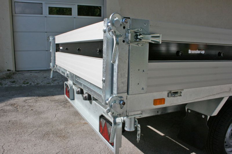 PKW-Anhänger des Typs Brenderup Dreiseitenkipper Serie TT5000, Neumaschine in Anif-Niederalm (Bild 16)