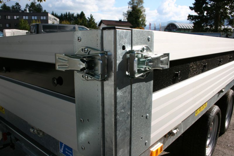 PKW-Anhänger des Typs Brenderup Dreiseitenkipper Serie TT5000, Neumaschine in Anif-Niederalm (Bild 17)