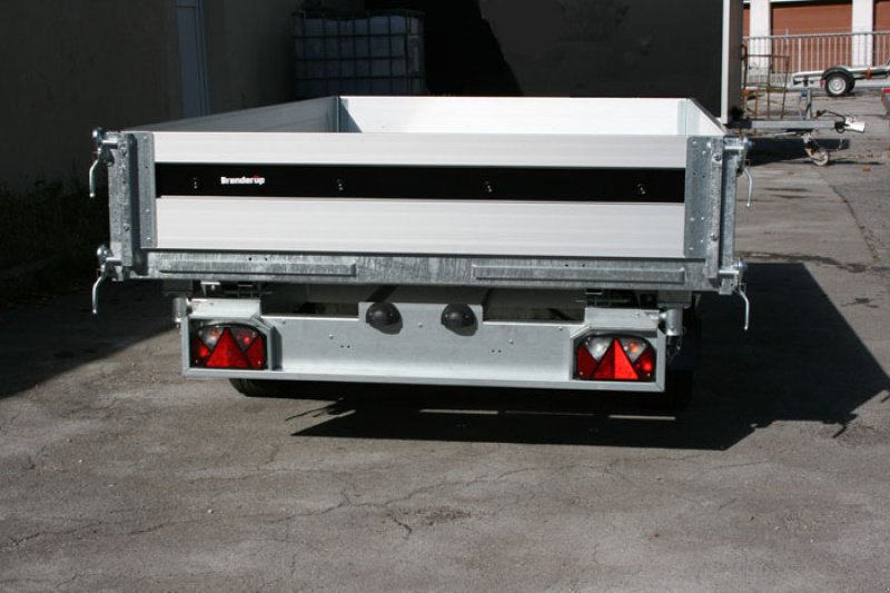 PKW-Anhänger des Typs Brenderup Dreiseitenkipper Serie TT5000, Neumaschine in Anif-Niederalm (Bild 20)