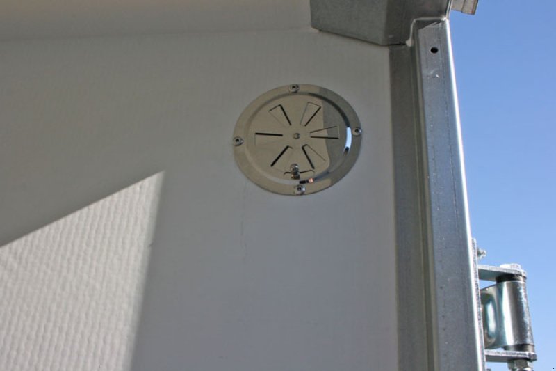 PKW-Anhänger des Typs Brenderup Tandem Kofferanhänger CD300T, Neumaschine in Anif-Niederalm (Bild 7)