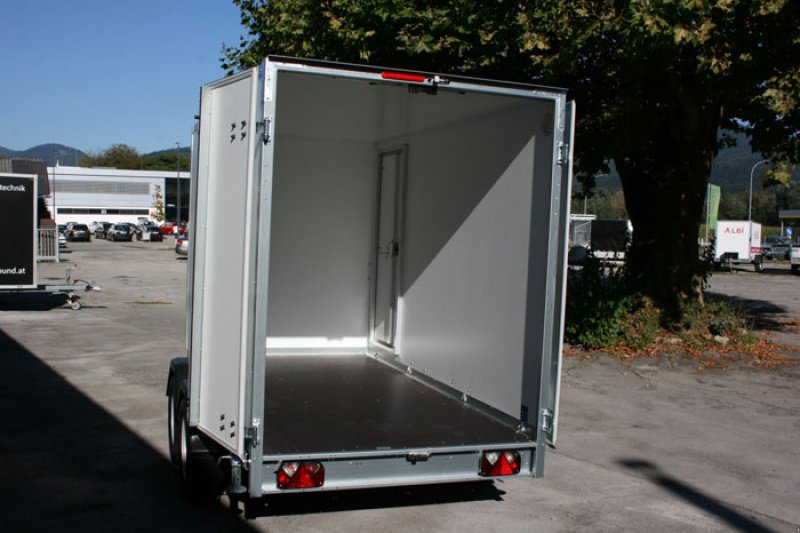 PKW-Anhänger des Typs Brenderup Tandem Kofferanhänger CD300T, Neumaschine in Anif-Niederalm (Bild 12)