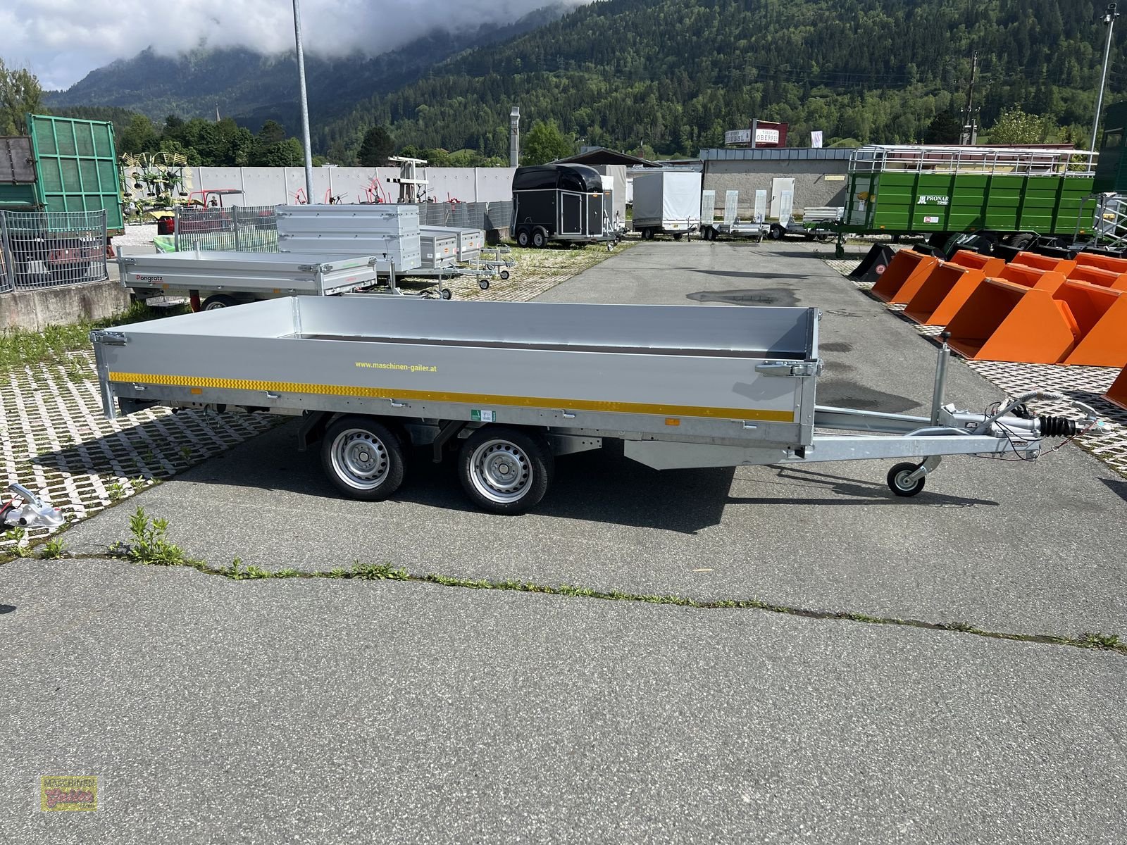 PKW-Anhänger des Typs Eduard Eduard EDUARD 4020-GDR, 3500 kg GG, Rampen, Neumaschine in Kötschach (Bild 8)