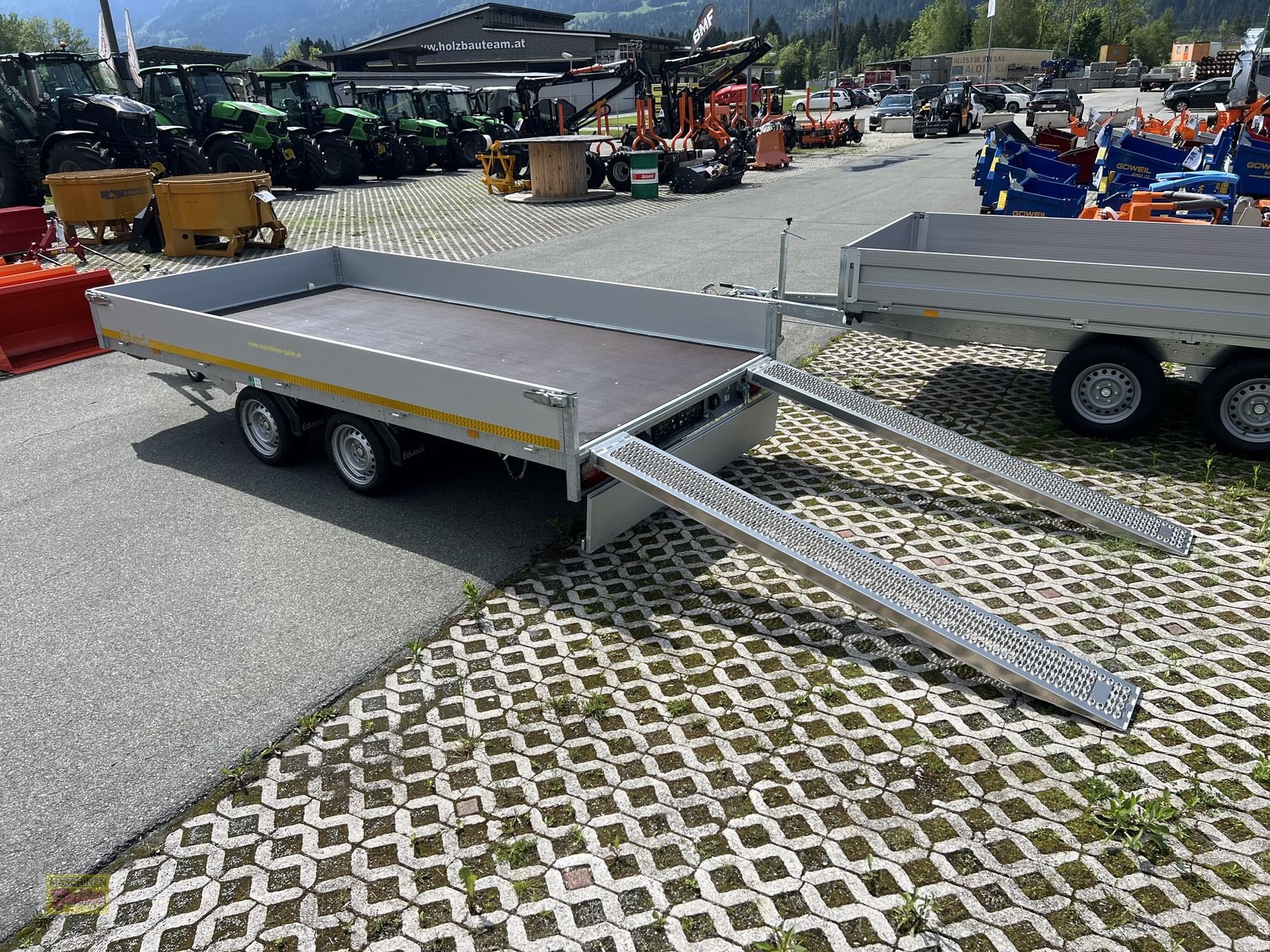 PKW-Anhänger des Typs Eduard Eduard EDUARD 4020-GDR, 3500 kg GG, Rampen, Neumaschine in Kötschach (Bild 1)