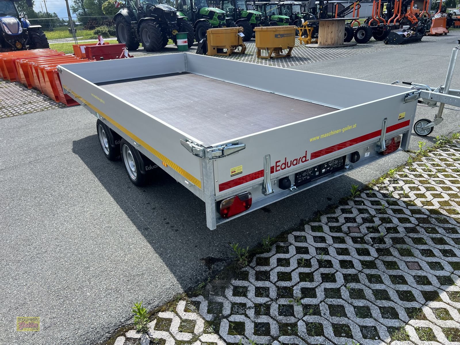 PKW-Anhänger des Typs Eduard Eduard EDUARD 4020-GDR, 3500 kg GG, Rampen, Neumaschine in Kötschach (Bild 4)