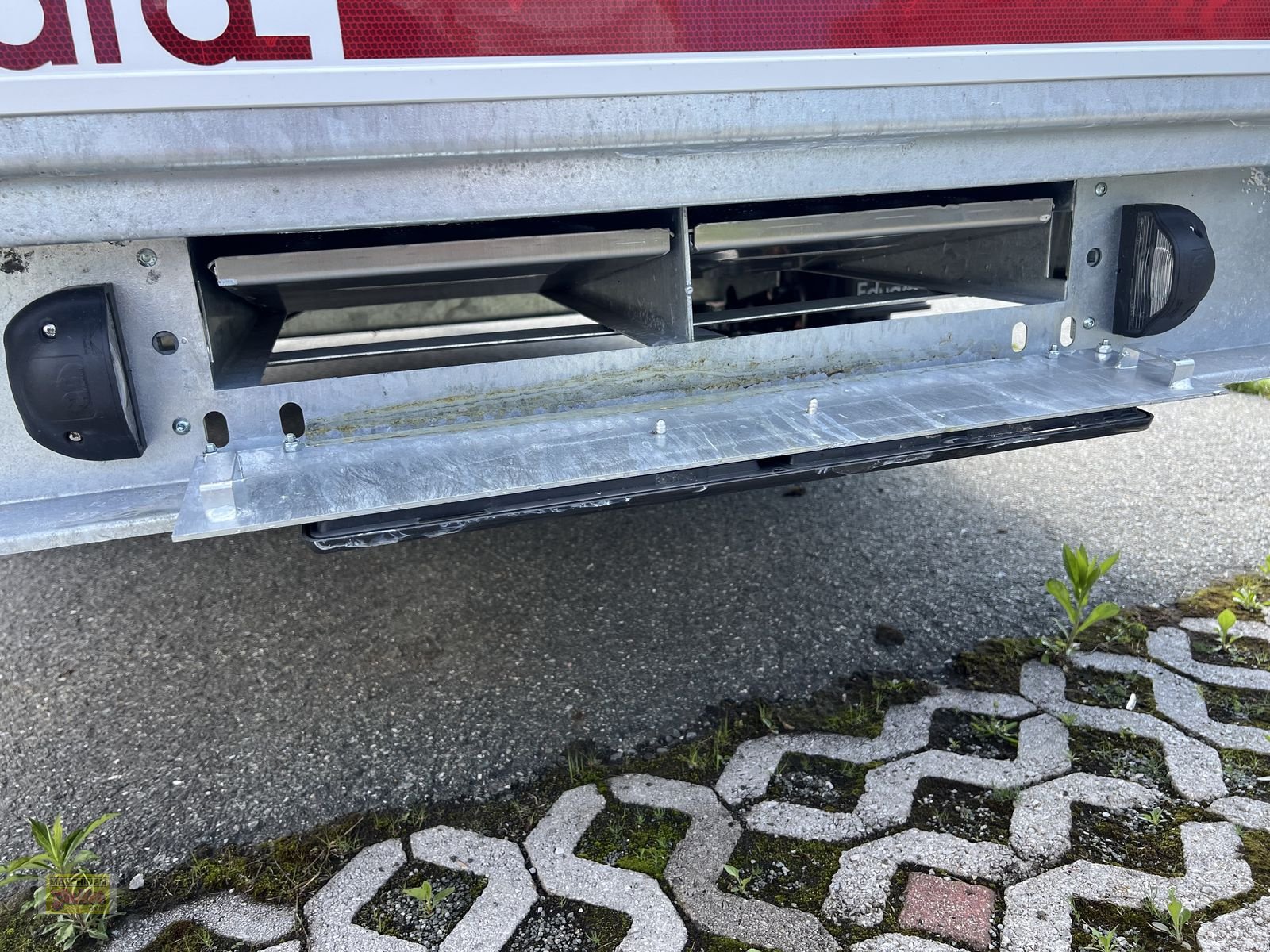 PKW-Anhänger des Typs Eduard Eduard EDUARD 4020-GDR, 3500 kg GG, Rampen, Neumaschine in Kötschach (Bild 19)