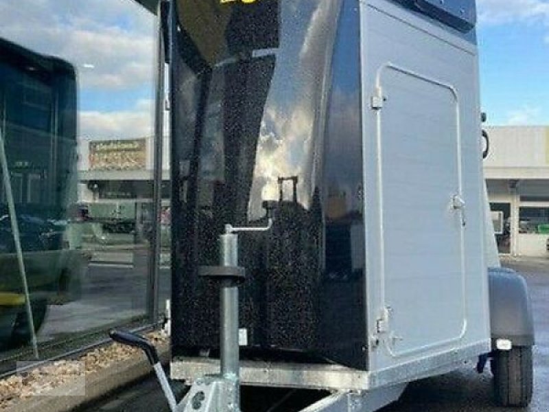 PKW-Anhänger des Typs Humbaur *XANTHOS AERO* ALUBODEN Sattelkammer Pferdeanhänger NEU, Neumaschine in Gevelsberg (Bild 1)