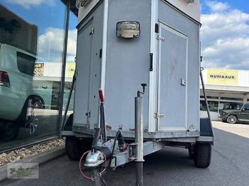 PKW-Anhänger typu Humbaur 2-Pferdeanhänger 2t. Holz/Poly SK Tüv 2/2027!, Gebrauchtmaschine v Gevelsberg (Obrázek 1)