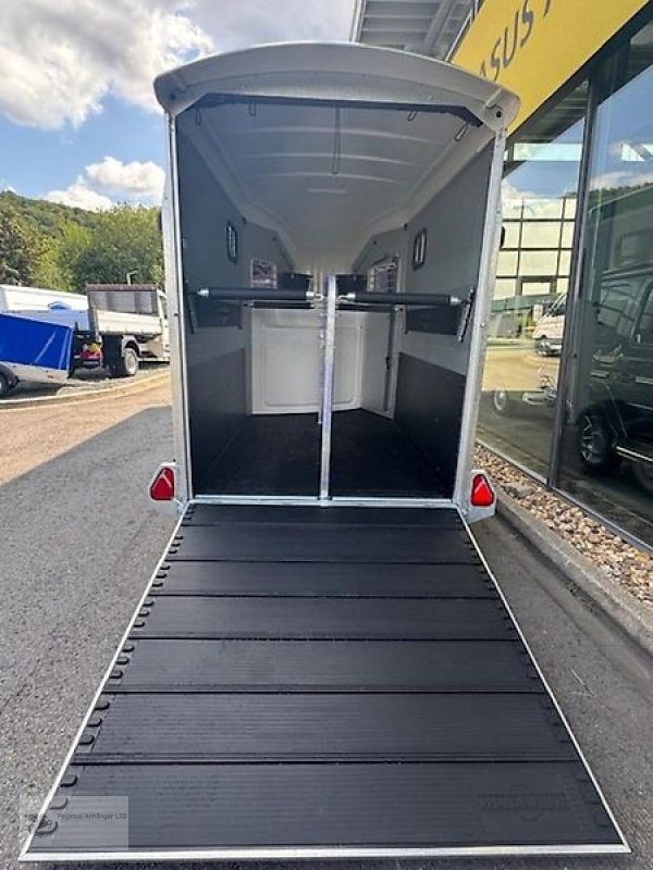 PKW-Anhänger des Typs Humbaur Areion PRO Western Pferdeanhänger ALU NEU 2,7t., Neumaschine in Gevelsberg (Bild 7)