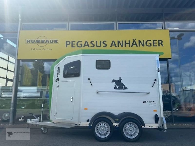PKW-Anhänger des Typs Humbaur Areion PRO Western Pferdeanhänger ALU NEU 2,7t., Neumaschine in Gevelsberg (Bild 1)