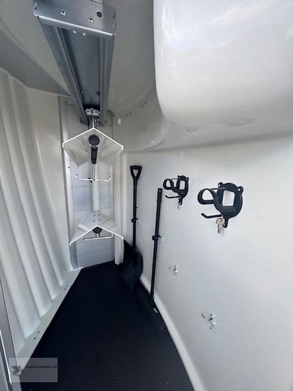 PKW-Anhänger des Typs Humbaur Areion PRO Western Pferdeanhänger ALU NEU 2,7t., Neumaschine in Gevelsberg (Bild 5)