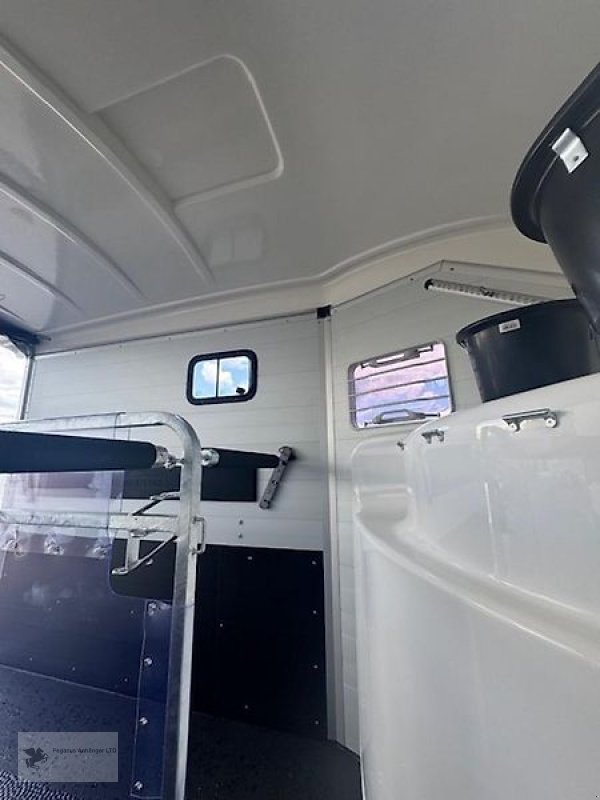 PKW-Anhänger del tipo Humbaur Areion PRO Western Pferdeanhänger ALU NEU 2,7t., Neumaschine en Gevelsberg (Imagen 4)