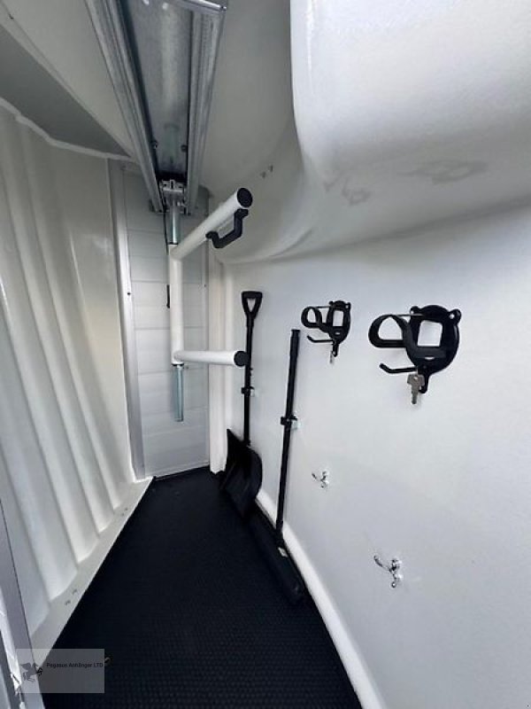 PKW-Anhänger des Typs Humbaur Areion Pure 2,4t 2 Pferdeanhänger NEUES Modell Alu, Gebrauchtmaschine in Gevelsberg (Bild 4)