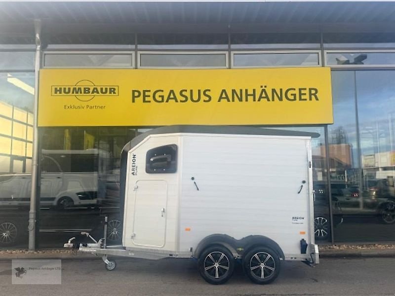 PKW-Anhänger des Typs Humbaur Areion Pure 2 Pferdeanhänger NEU 2,4t. ALU, Neumaschine in Gevelsberg (Bild 1)