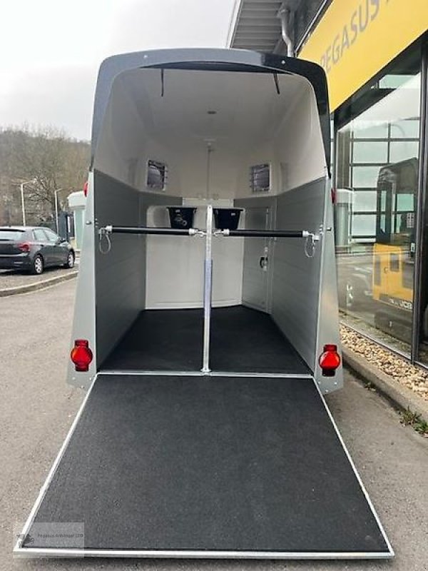 PKW-Anhänger des Typs Humbaur Equitos Alu 2-Pferdeanhänger 2,0t. SK NEU!!, Neumaschine in Gevelsberg (Bild 5)