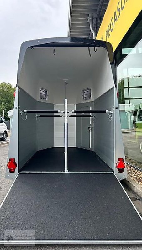 PKW-Anhänger des Typs Humbaur Equitos Alu Pferdeanhänger NEU 2,0t, Neumaschine in Gevelsberg (Bild 4)