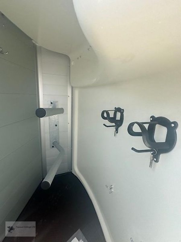 PKW-Anhänger типа Humbaur Equitos Alu Plus 2-Pferdeanhänger Alu Sattelkammer 2t Neu, Gebrauchtmaschine в Gevelsberg (Фотография 3)
