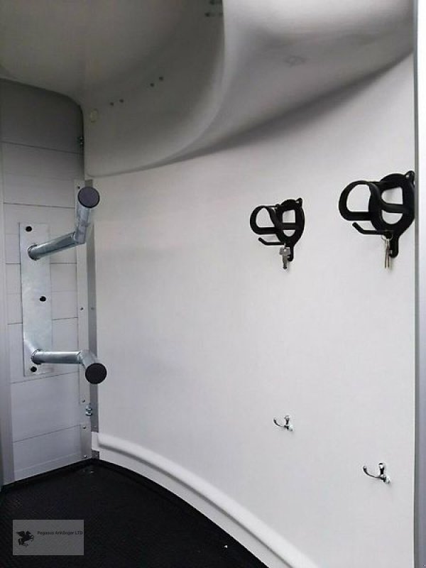 PKW-Anhänger Türe ait Humbaur EQUITOS Alu Plus 2-Pferdeanhänger gebr. Böckmann a. L, Gebrauchtmaschine içinde Gevelsberg (resim 8)