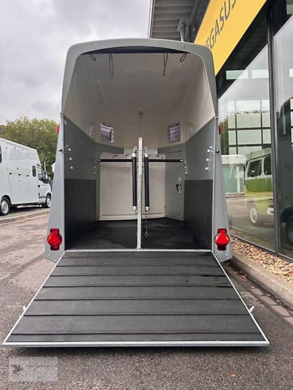 PKW-Anhänger des Typs Humbaur Equitos Alu Plus Pferdeanhänger 2,0t 1.Hand, Gebrauchtmaschine in Gevelsberg (Bild 4)